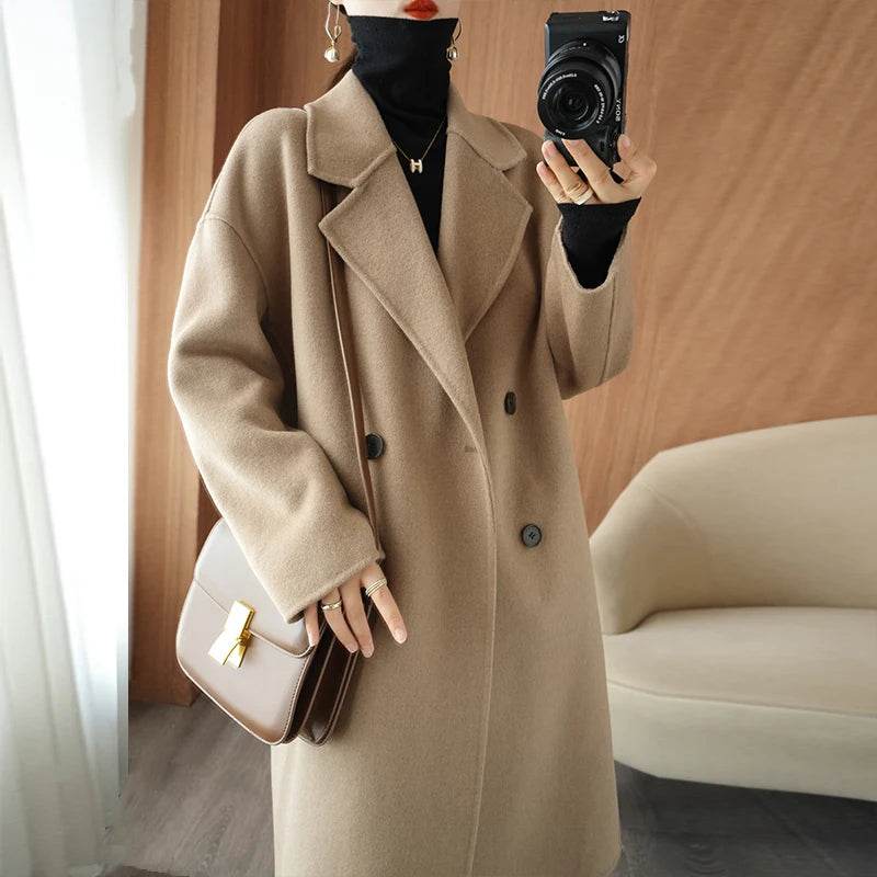 2023 Oversized Women's CoatIntroducing the 2023 Oversized Women's CoatStay warm and stylish this autumn and winter with our latest product - the 2023 Oversized Women's Coat. Made from 100% sup2023 Oversized Women's Coat Autumn and Winter Long Pure Wool Women's C